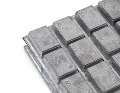Ciężarek klejony 4 X 50 g TRUCK 200 g HT