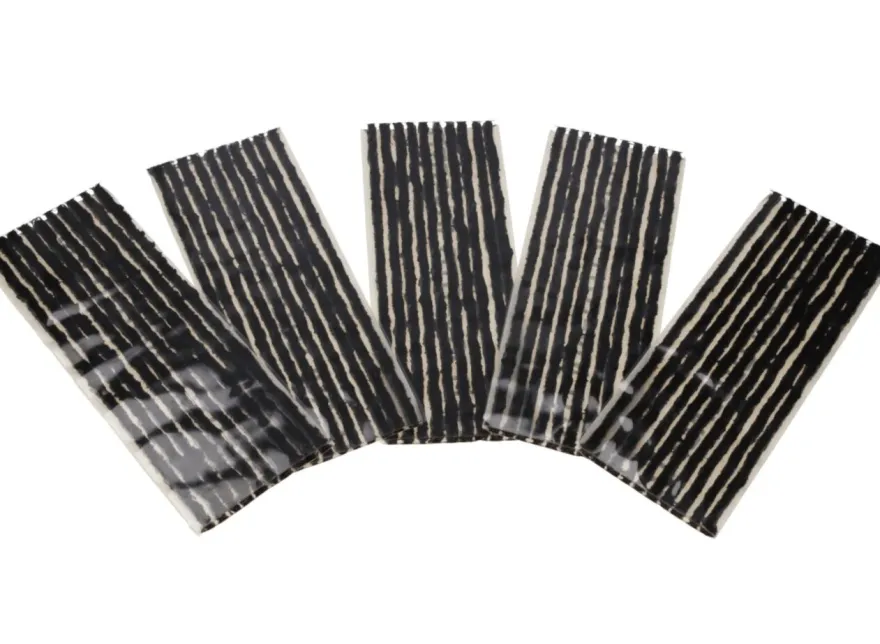 Sznury butylowe do opon motocyklowych czarne cienkie 4 mm 50 szt
